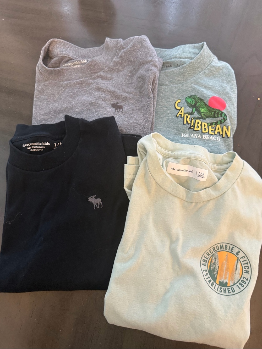 Lot of 4–abercrombie kids assorted short sleeve tees